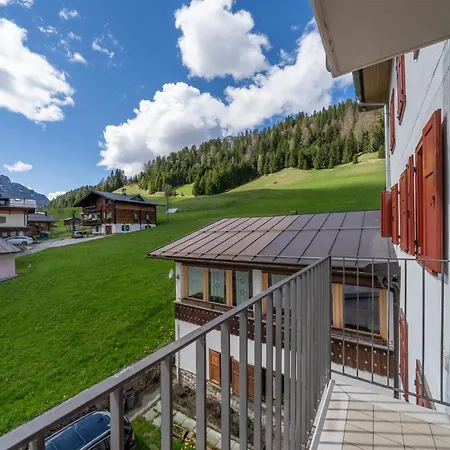 Guesthost - Lovely Appartement *