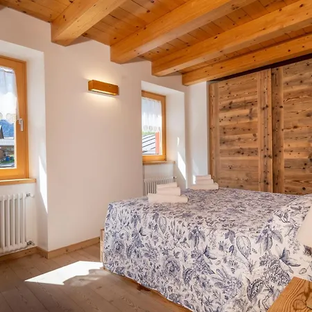 Guesthost - Lovely *