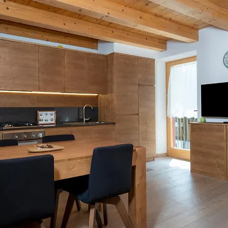 Guesthost - Lovely *